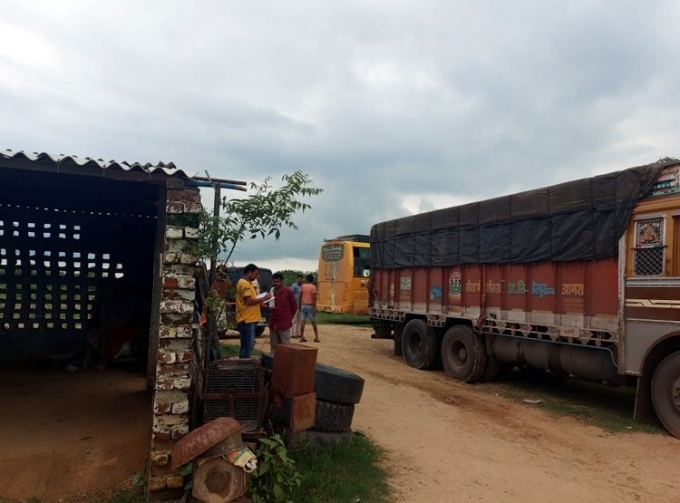 UP: 34 यात्रियों से भरी बस हाइजैक, इटावा में वाहन तो झांसी में मुसाफिर मिले