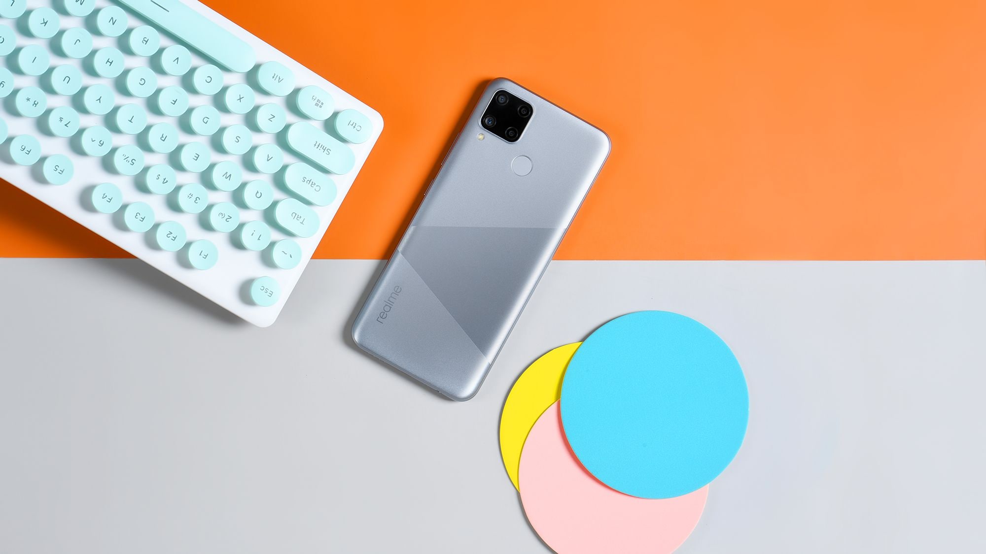 बड़ी बैटरी के साथ Realme C15, C12 लॉन्च, कीमत 8,999 रुपये से शुरू