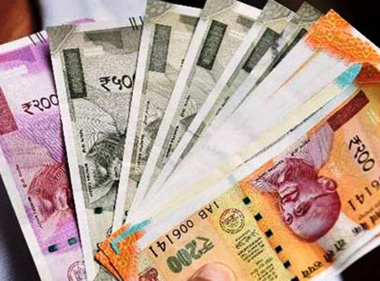 NSE से निजी प्रमोटर जमकर कूट रहे पैसा, सरकार घटा रही अपना हिस्सा