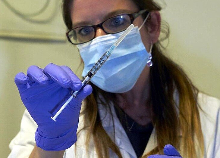 रूस का दावा- वैक्सीन लगने पर आएगा बुखार, लेकिन होगा पुख्ता इलाज