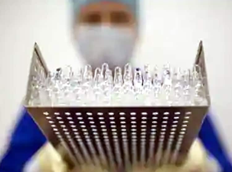 दो अलग-अलग बार क्यों लगेंगे रूस की कोरोना वैक्सीन के टीके ?