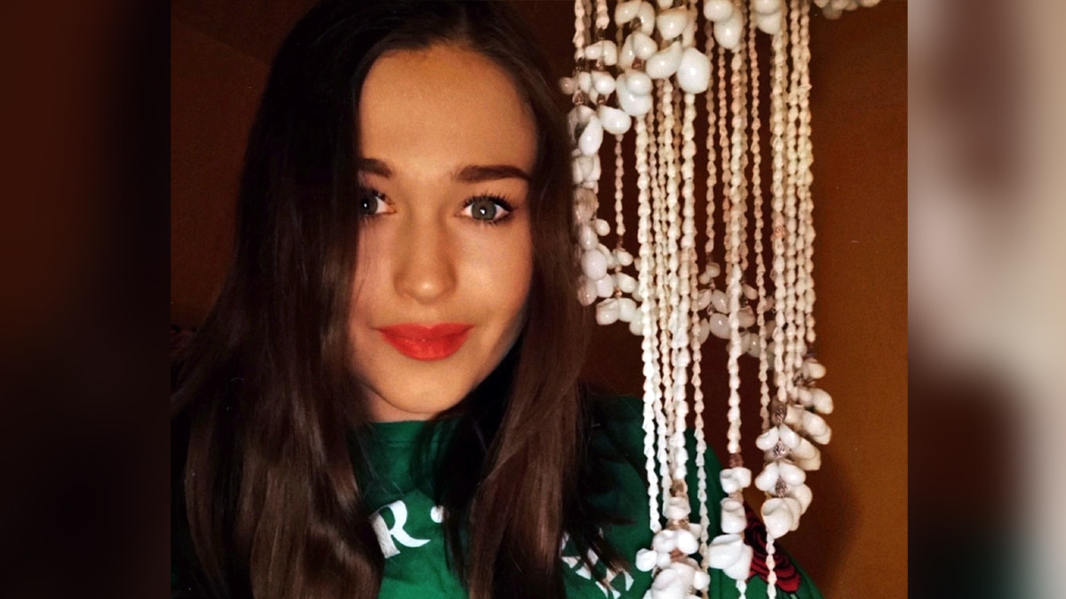 Putin Daughter took covid-19 Vaccine Sputnik V