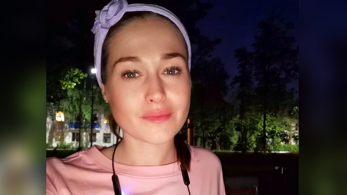 Putin Daughter took covid-19 Vaccine Sputnik V