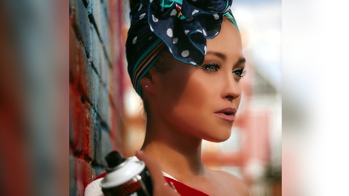 Putin Daughter took covid-19 Vaccine Sputnik V