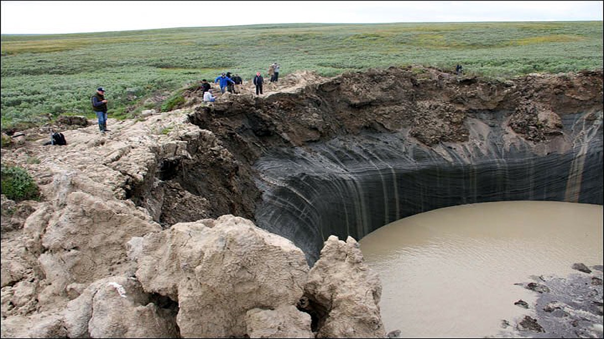 165 Feet deep crater in Russian Arctic Tundra