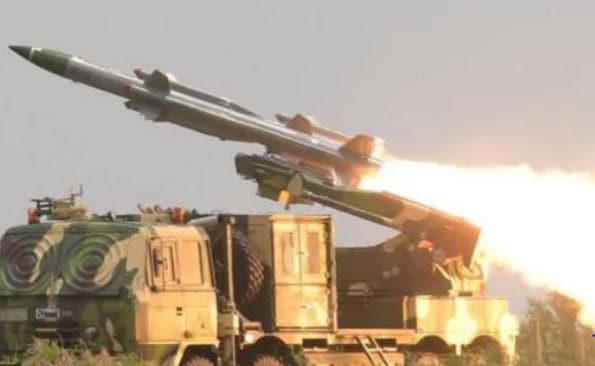 PAK की साजिश, आतंकियों के लिए चीन से खरीद रहा हथियारों का जखीरा