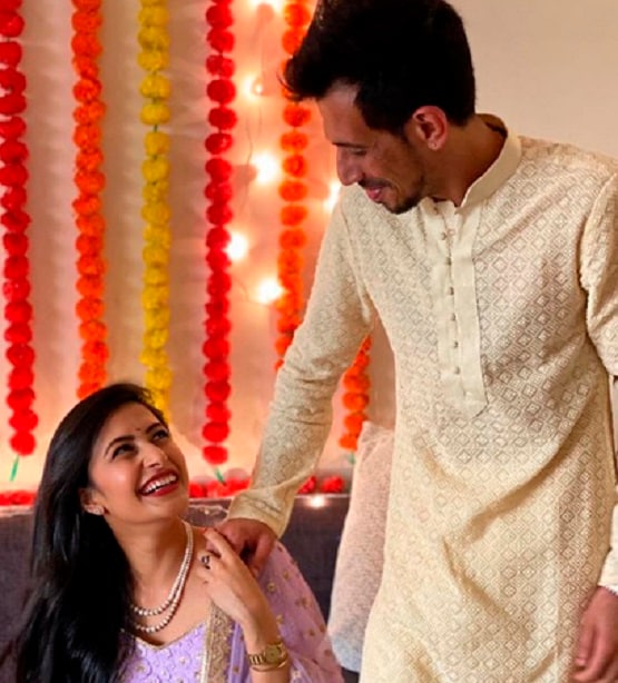युजवेंद्र चहल ने की सगाई, पार्टनर के साथ फोटो शेयर कर किया ऐलान