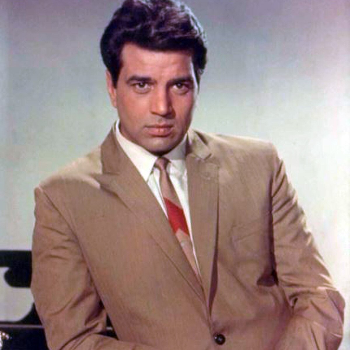 धमेंद्र