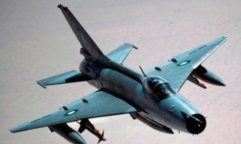 राफेल के अभ्यास से घबराया चीन, होतान एयरबेस पर उतारे 36 बमवर्षक विमान