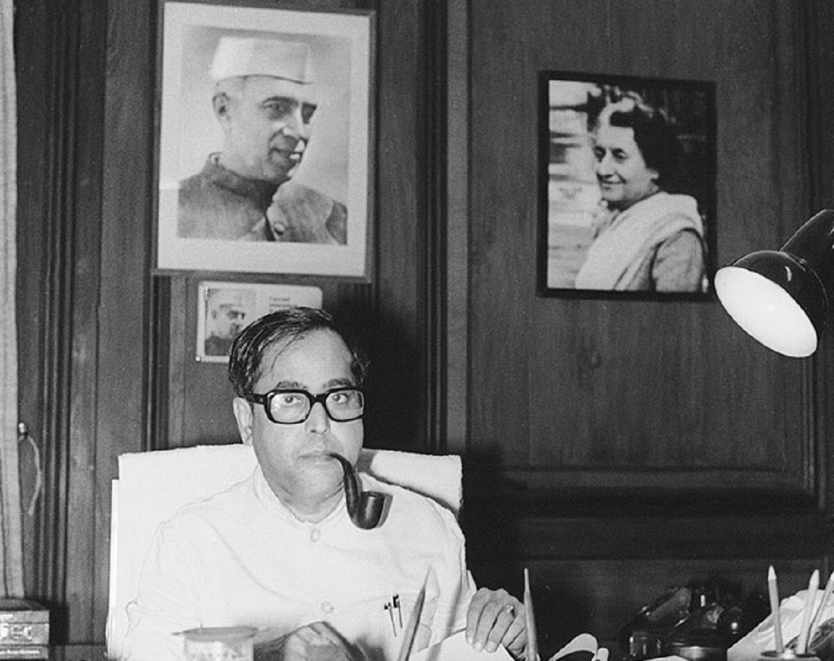 प्रणब मुखर्जी का लंबी बीमारी के बाद निधन