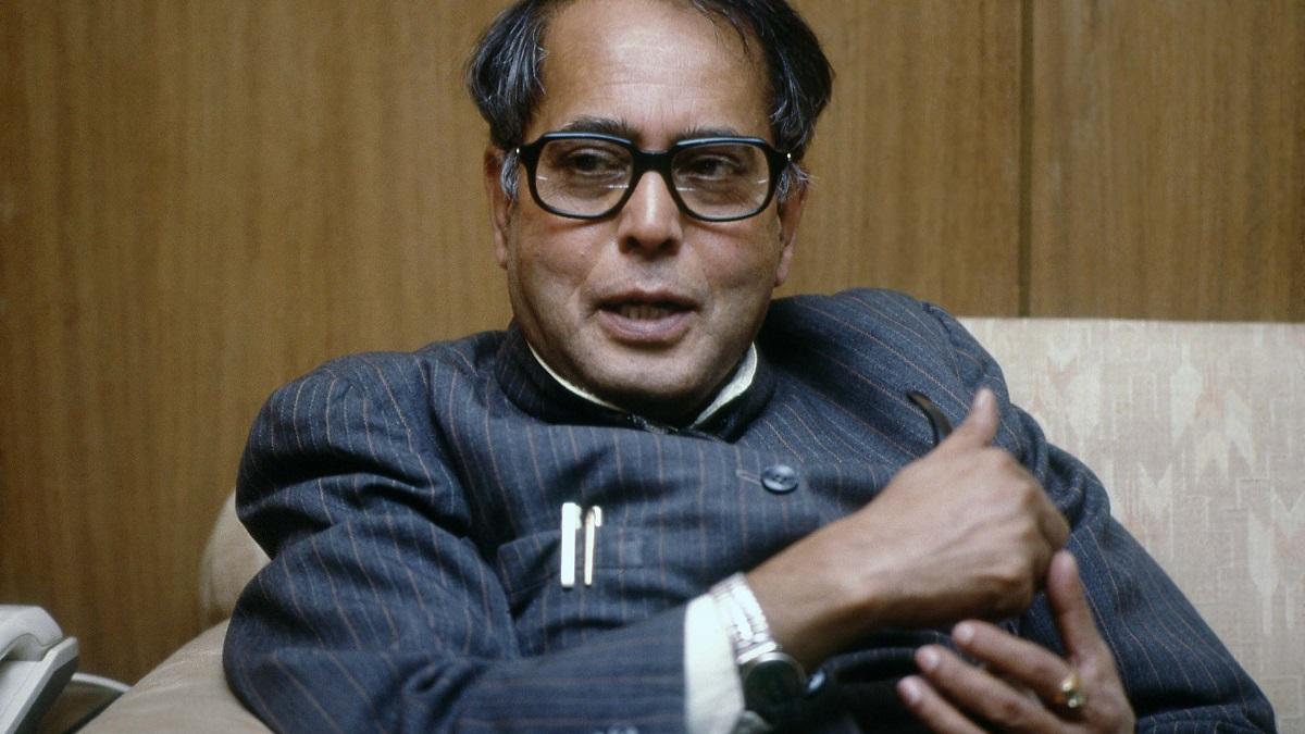 पूर्व राष्ट्रपति प्रणब मुखर्जी का लंबी बीमारी के बाद निधन.