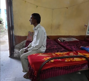 बेटे को परीक्षा दिलाने के लिए पिता ने 105 किमी तक चलाई साइकिल