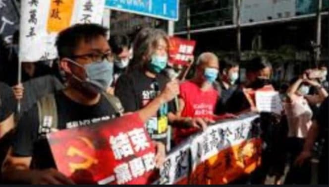 चीन को फिर झटका, इस देश ने भी लगाया कई ऐप्स पर बैन