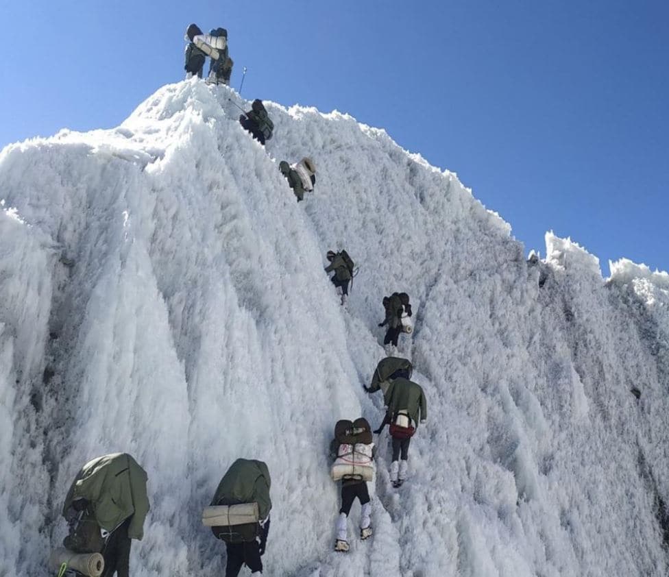 PAK की साजिश, आतंकियों के लिए चीन से खरीद रहा हथियारों का जखीरा