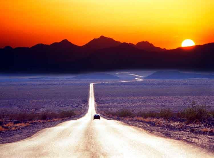 इतनी गर्मी कि थर्मामीटर टूट जाए, डेथ वैली में रिकॉर्ड 54 डिग्री के पार हुआ पारा