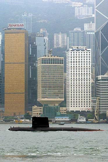 चीन समुद्री तहखाने में छिपाता है अपनी पनडुब्बियां, पहली बार आई तस्वीर