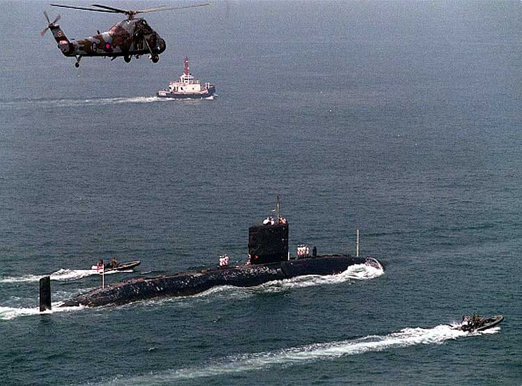 चीन समुद्री तहखाने में छिपाता है अपनी पनडुब्बियां, पहली बार आई तस्वीर