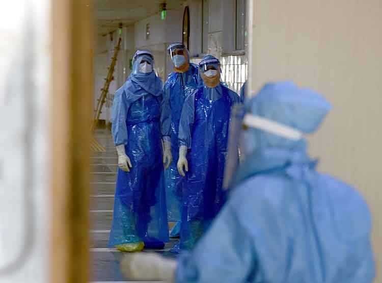 रेनकोट समझ कर चुरा ली PPE किट, खुद हो गया कोरोना संक्रमित