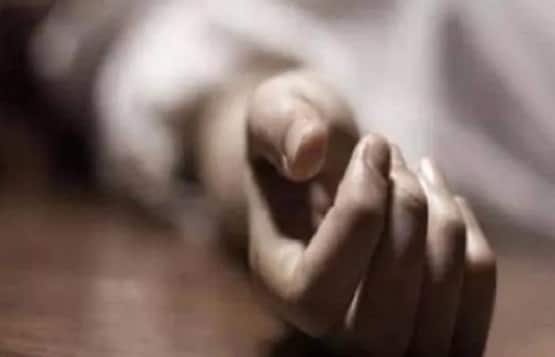 बहू घर से भागी तो सास ने जीभ काटकर भगवान को चढ़ाई