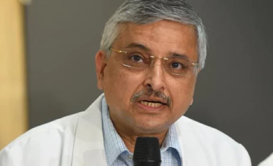 रूस की वैक्सीन के बाद भारत करेगा ये प्रयोग, AIIMS डायरेक्टर ने बताया