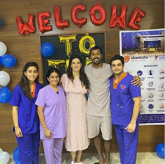 बेबी बॉय को लेकर घर आए हार्दिक-नताशा, शेयर की खूबसूरत तस्वीरें