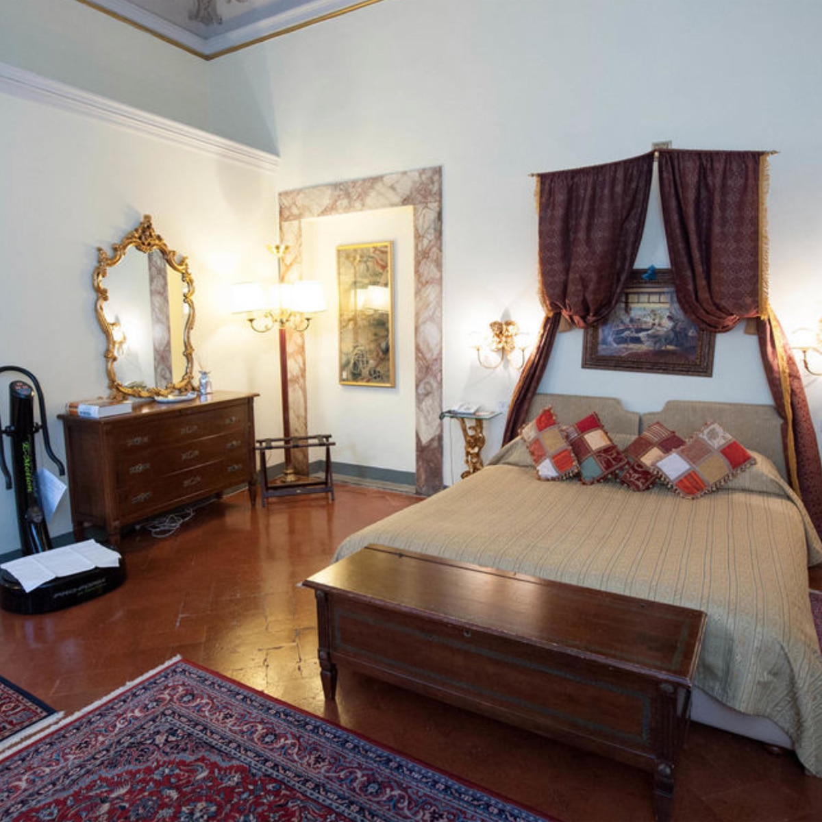 इटली का होटल प्लाजो मैग्नानी फेरोनी