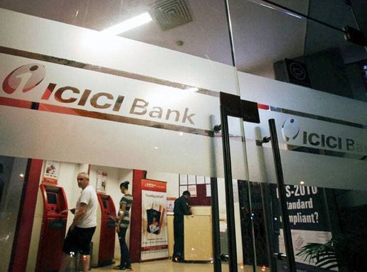 ICICI बैंक के ग्राहकों के लिए अच्छी खबर, अब घर बैठे मिल रही ये सुविधा