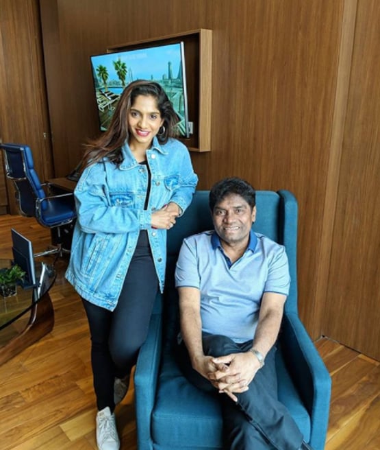 रियल लाइफ में सख्त पिता हैं सबको हंसाने वाले जॉनी लीवर, देखें फैमिली फोटोज