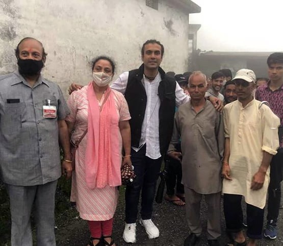 कोरोना: मदद को आगे जुबीन नौट‍ियाल, छह हजार पर‍िवारों तक पहुंचाई राहत सामग्री