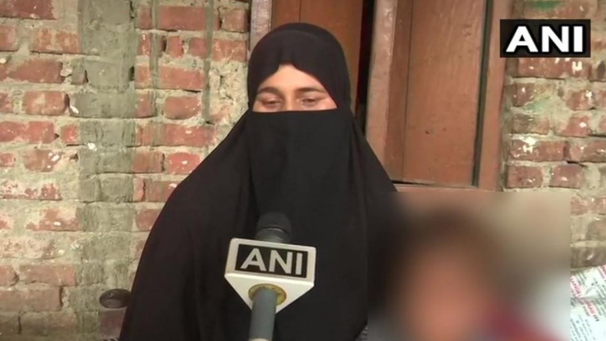 आरोपी की पत्नी