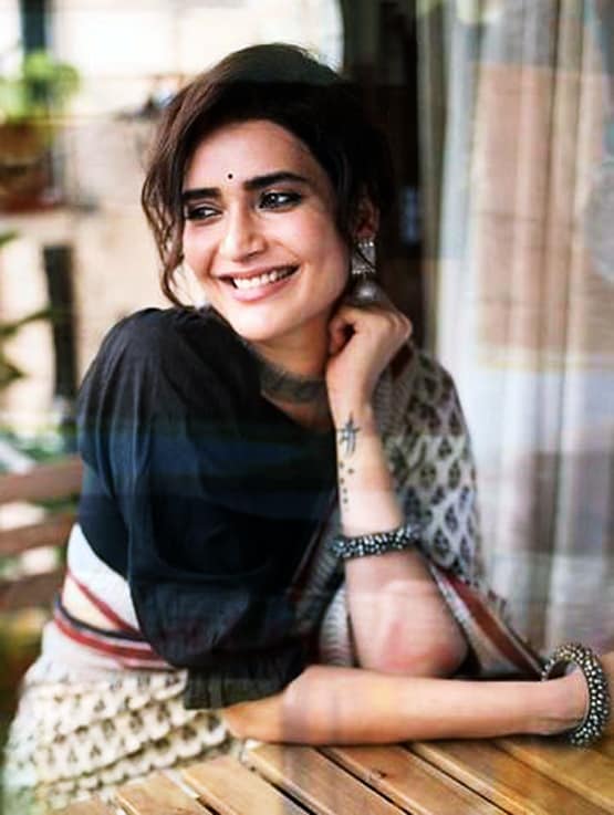 यलो आउटफिट में छाया KKK 10 विनर करिश्मा तन्ना का अंदाज, शेयर की फोटोज