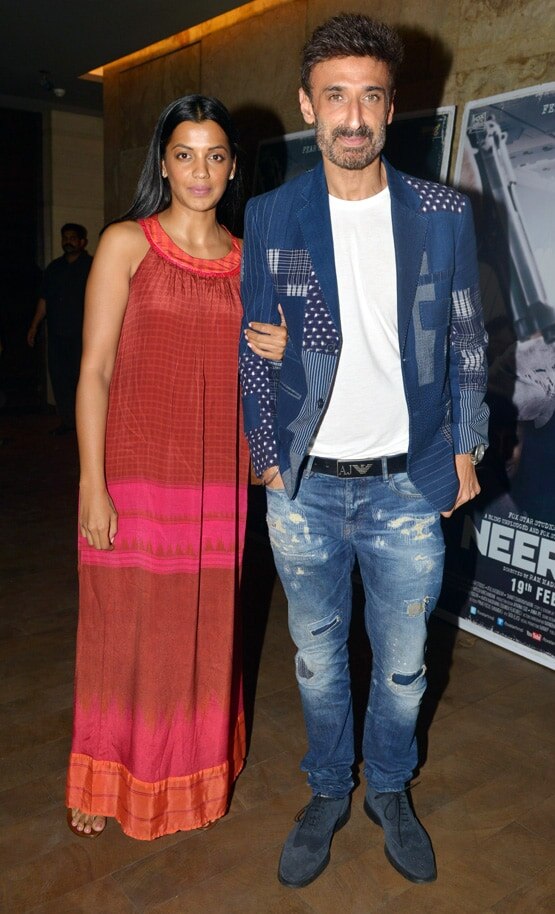 लिव-इन में रहे बॉलीवुड के ये सितारे, किसी ने की शादी तो किसी का टूटा रिश्ता