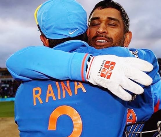 एमएस धोनी ने लिया संन्यास, बॉलीवुड ने भारी मन से दी विदाई