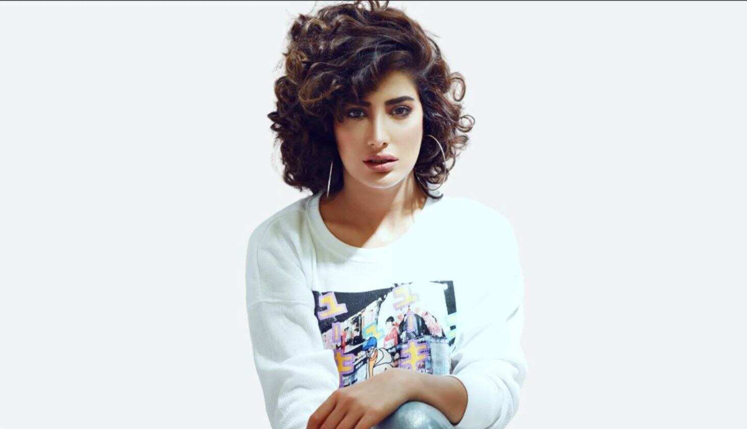 दाऊद की गर्लफ्रेंड ने भी छेड़ा कश्मीर राग