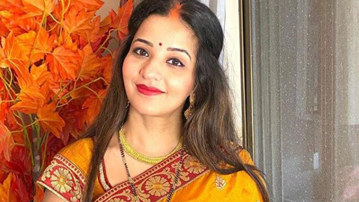 एक्ट्रेस मोनालिसा