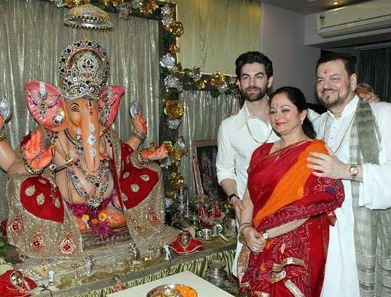 सलमान से श‍िल्पा तक, सालों से इन सितारों के घर हो रही है गणपति की पूजा