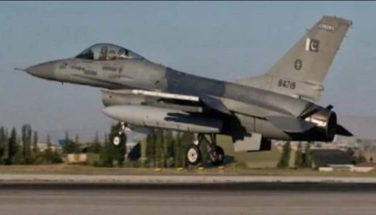 PAK के मंत्री ने दी परमाणु हमले की धमकी, जानें- भारत के सामने कितनी सैन्य ताकत