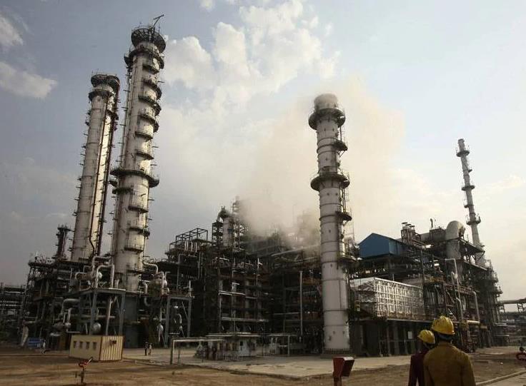 सऊदी अरामको का बड़ा बयान, RIL के साथ डील पर चल रही बात