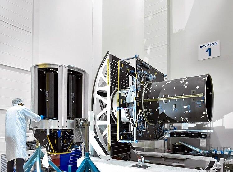 नासा उस एस्ट्रॉयड पर भेजेगा यान जो हर आदमी को अमीर बना दे