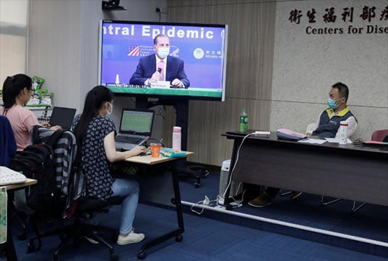 अपने लोगों की जरूरत पूरी होने के बाद दुनिया को देंगे कोरोना वैक्सीन: US