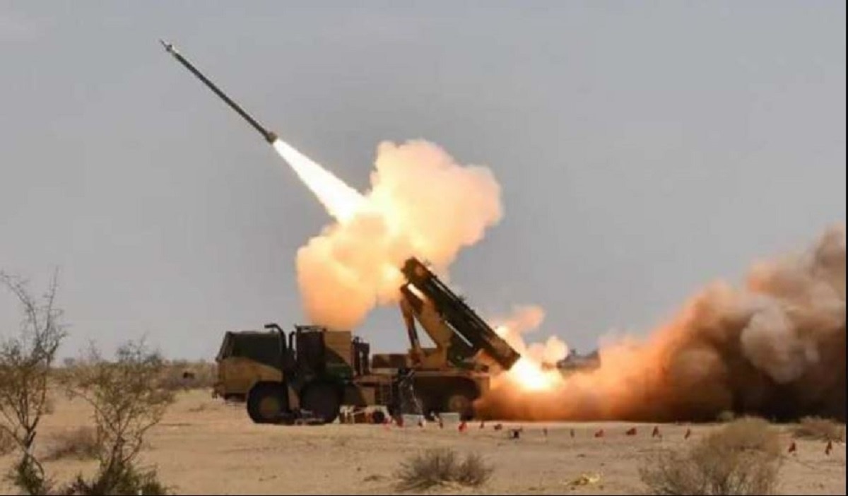 एडवांस नेवीगेशन और कंट्रोल सिस्टम से लैस