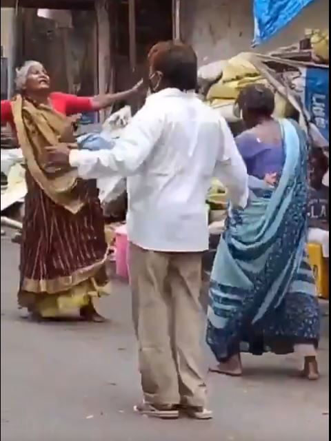 बूढ़ी महिलाओं ने किया ऐसा डांस