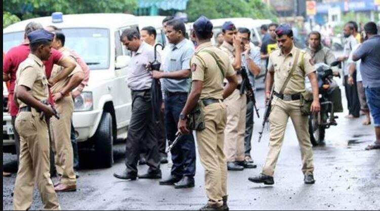 महेश मांजरेकर से चाय वाले ने मांगी फिरौती