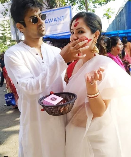 प्रेग्नेंट हैं एक्ट्रेस पूजा बनर्जी, बेबी बंप फ्लॉन्ट करते हुए शेयर की फोटो