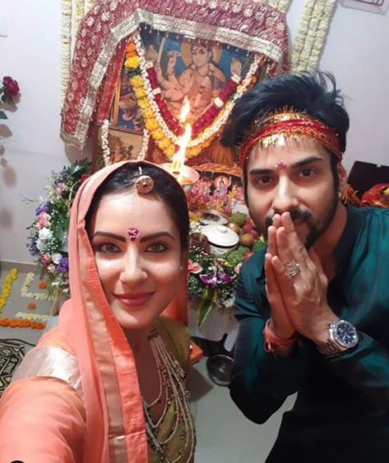 प्रेग्नेंट हैं एक्ट्रेस पूजा बनर्जी, बेबी बंप फ्लॉन्ट करते हुए शेयर की फोटो