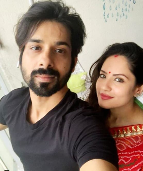 प्रेग्नेंट हैं एक्ट्रेस पूजा बनर्जी, बेबी बंप फ्लॉन्ट करते हुए शेयर की फोटो