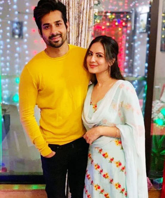 प्रेग्नेंट हैं एक्ट्रेस पूजा बनर्जी, बेबी बंप फ्लॉन्ट करते हुए शेयर की फोटो