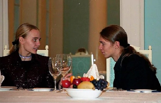 पुतिन की बेटी को दी गई कोरोना वैक्सीन, दोनों बेटियों की लाइफ है सीक्रेट