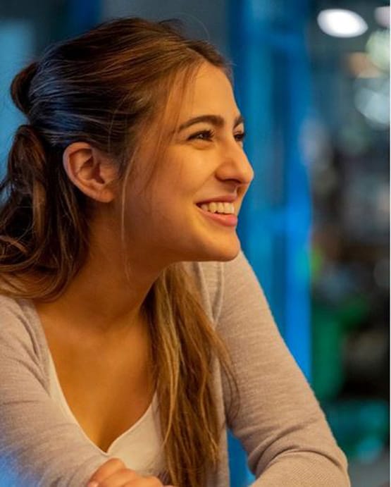 पॉलिटिकल साइंस की स्टूडेंट सारा कैसे 3 फिल्म रिलीज होते ही बनीं टॉप एक्ट्रेस