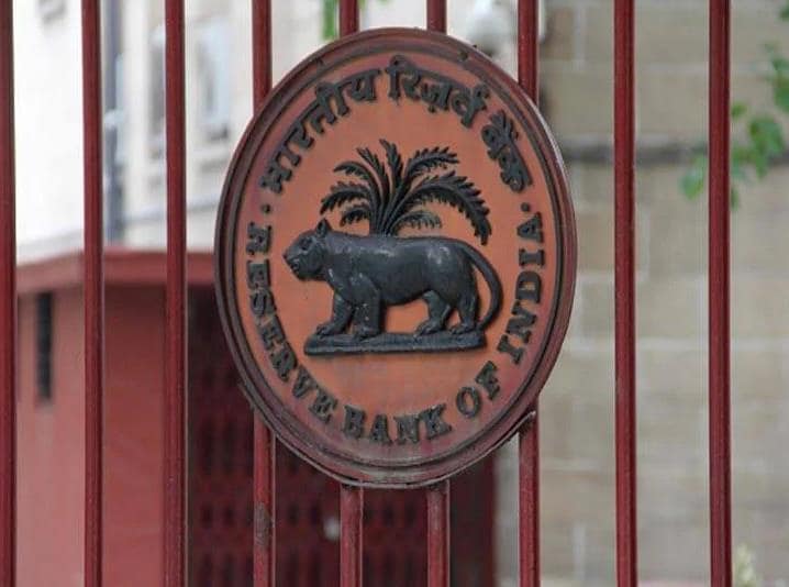 ICICI बैंक से लिया है होम लोन, इस महीने से कम हो जाएगी EMI